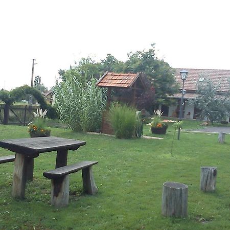 Kiad-Lak Apartmanok - Szep Kartya Elfogado Abádszalók 外观 照片